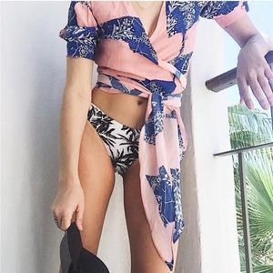 ALEXIS silk wrap floral crop top size S